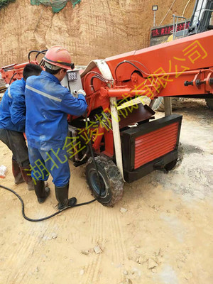 專利筑基石，品牌塑未來(lái) 創(chuàng)新驅(qū)動(dòng)下扒渣機(jī)制造企業(yè)的生存與發(fā)展之道