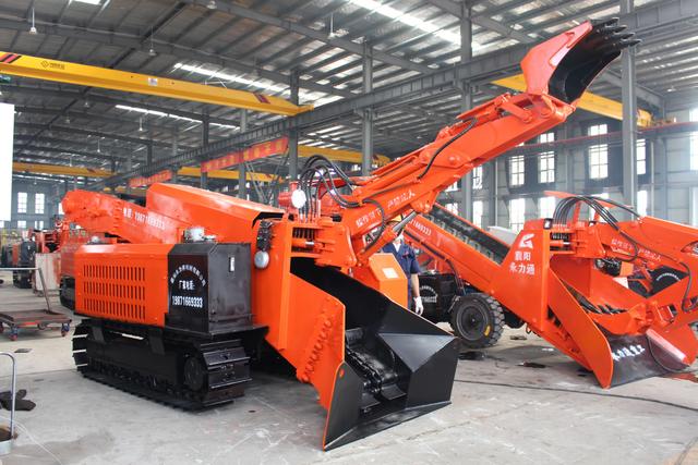 扒渣機 一機多用的高效解決方案，省時省力省人工